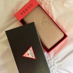 GUESS WALLET
